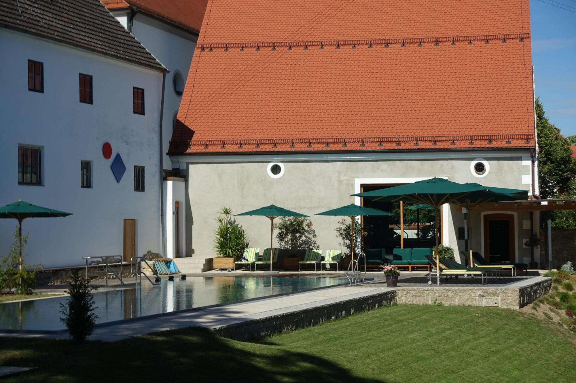 Pilgerhaus Bergen Neuburg an Der Donau Exterior foto